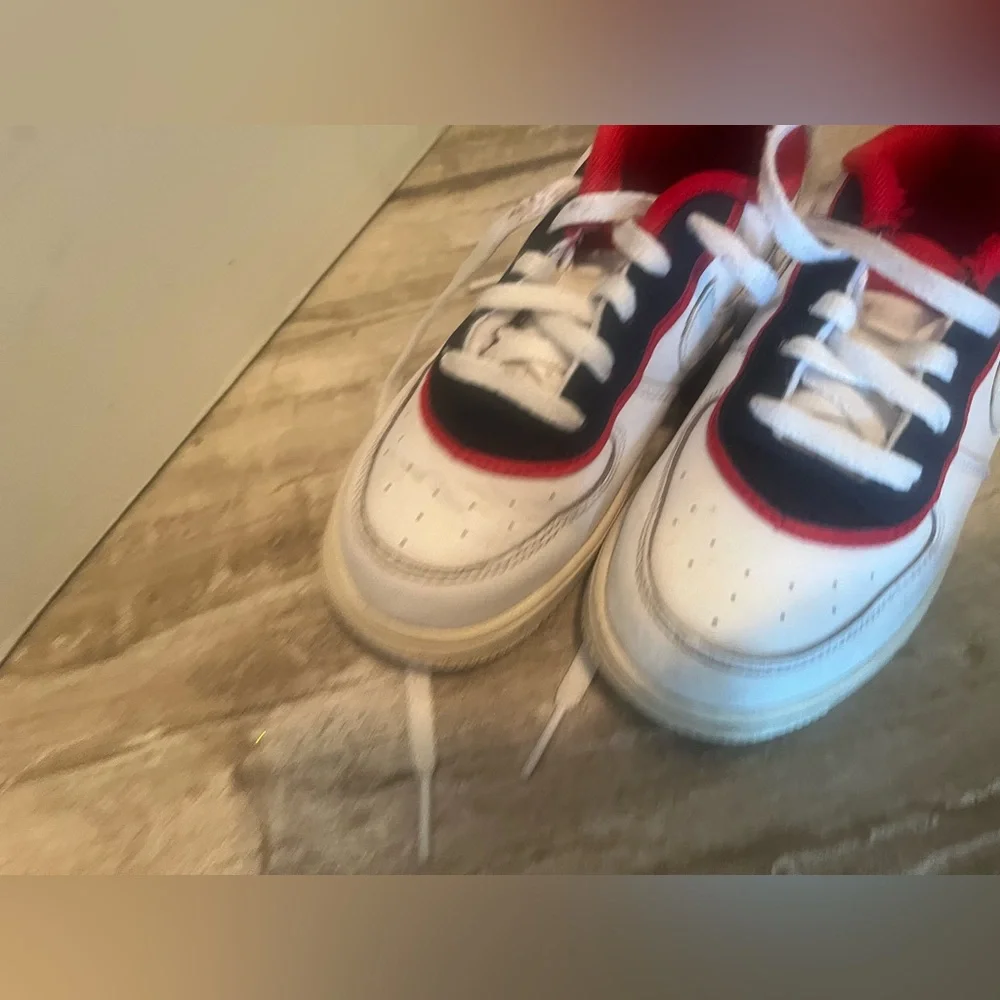 Nike Air Force 1’s Toddler - Picture 4 of 9